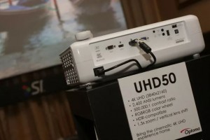 Đánh giá máy chiếu 4K hãng Optoma UHD50 mới nhất dành cho phòng chiếu phim gia đình
