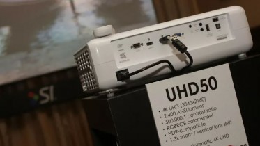Đánh giá máy chiếu 4K hãng Optoma UHD50 mới nhất dành cho phòng chiếu phim gia đình