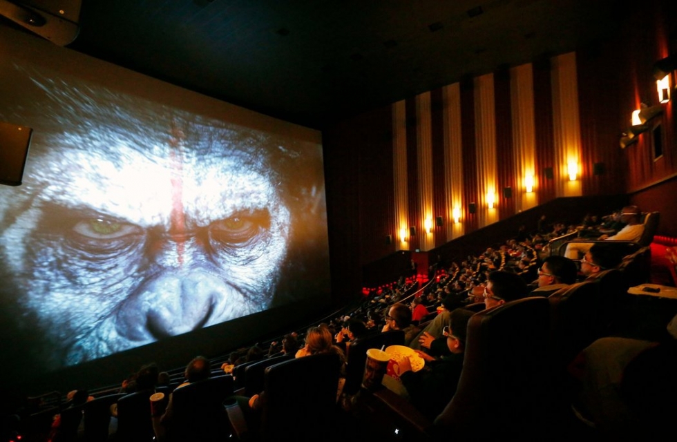 Máy chiếu cường độ sáng cao cho rạp chiếu phim