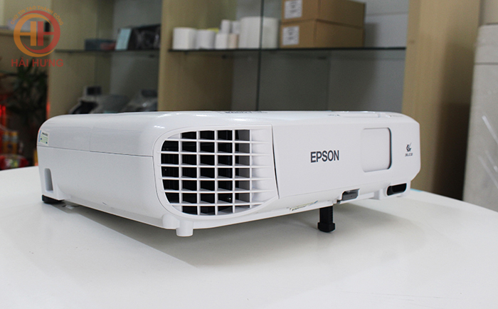 Mặt trước của máy chiếu Epson EB-X05