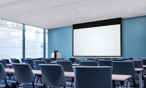 Màn chiếu âm trần có thể sử dụng cho phòng họp, lớp học