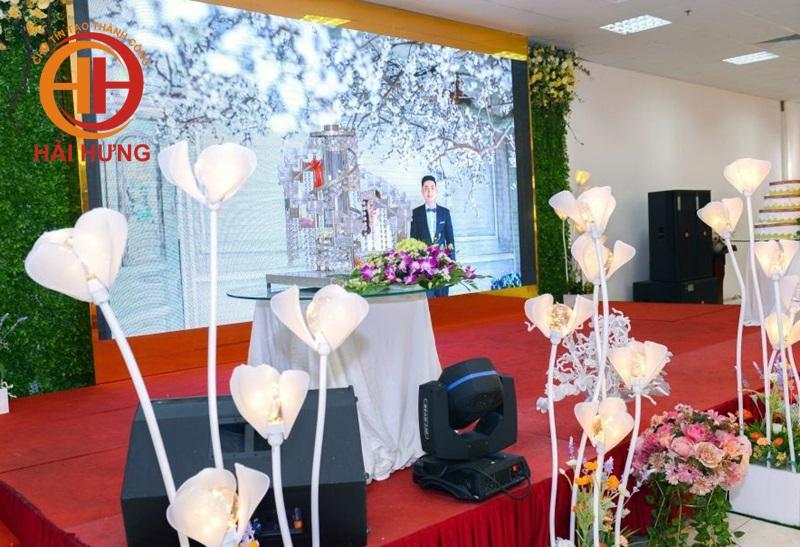 Màn hình LED P4 Fullcolor cho nhà hàng tiệc cưới