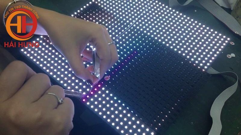 Tùy từng nguyên nhân để tiến hành sửa lỗi màn hình LED hiệu quả nhất