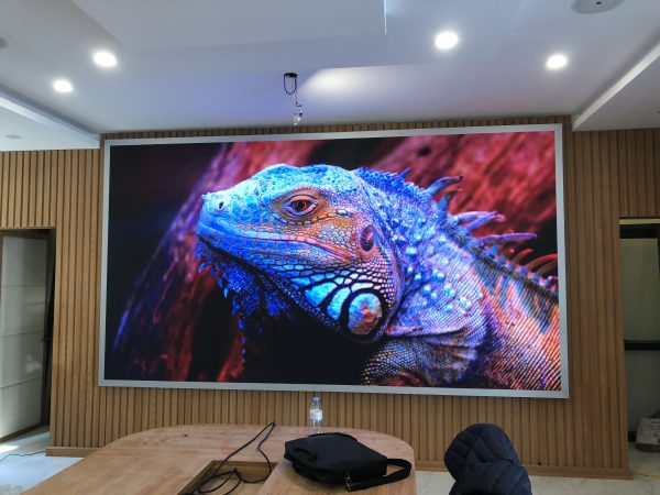 Module P2 Indoor kích thước khác nhau có giá khác nhau